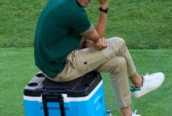 Triết lý bóng của Luis Enrique gặp nhiều thử thách tại đội tuyển