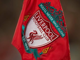 Huy hiệu của Liverpool - Đại bàng, chim cốc và ngọn lửa vĩnh cửu