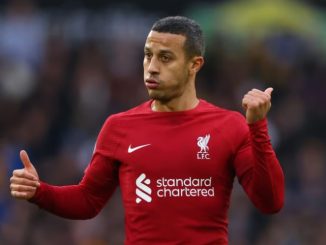 Tiền vệ Thiago của Liverpool có thể bỏ lỡ trận derby vùng Merseyside vì chấn thương
