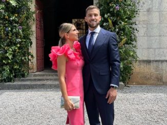 Bạn gái của Inigo Martinez