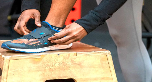 5 thương hiệu giày chơi môn cầu lông tốt nhất