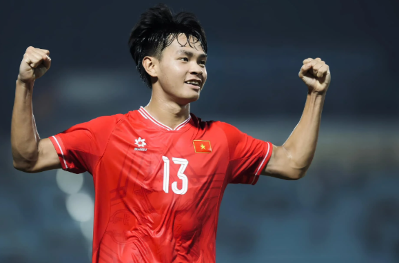 Thu nhập của cầu thủ Bùi Vĩ Hào năm 2025