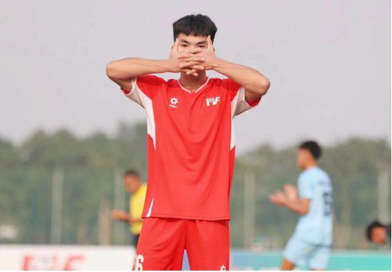 Thu nhập của cầu thủ Lê Phát năm 2025