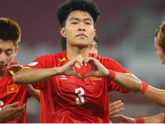 Thu nhập của cầu thủ Lý Đức năm 2025