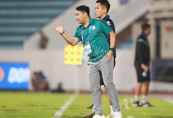 Thu nhập của HLV Vũ Hồng Việt