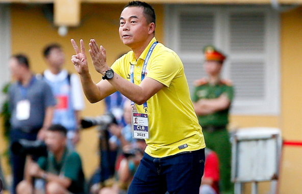 Thu nhập của HLV Trần Tiến Đại